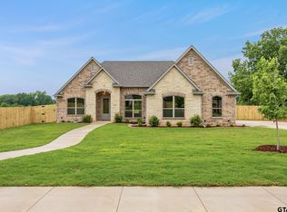 512 Artesian Meadows Dr, Bullard, TX 75757