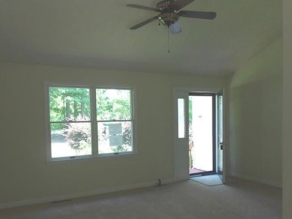 5th image of 11037 Piankatank Dr