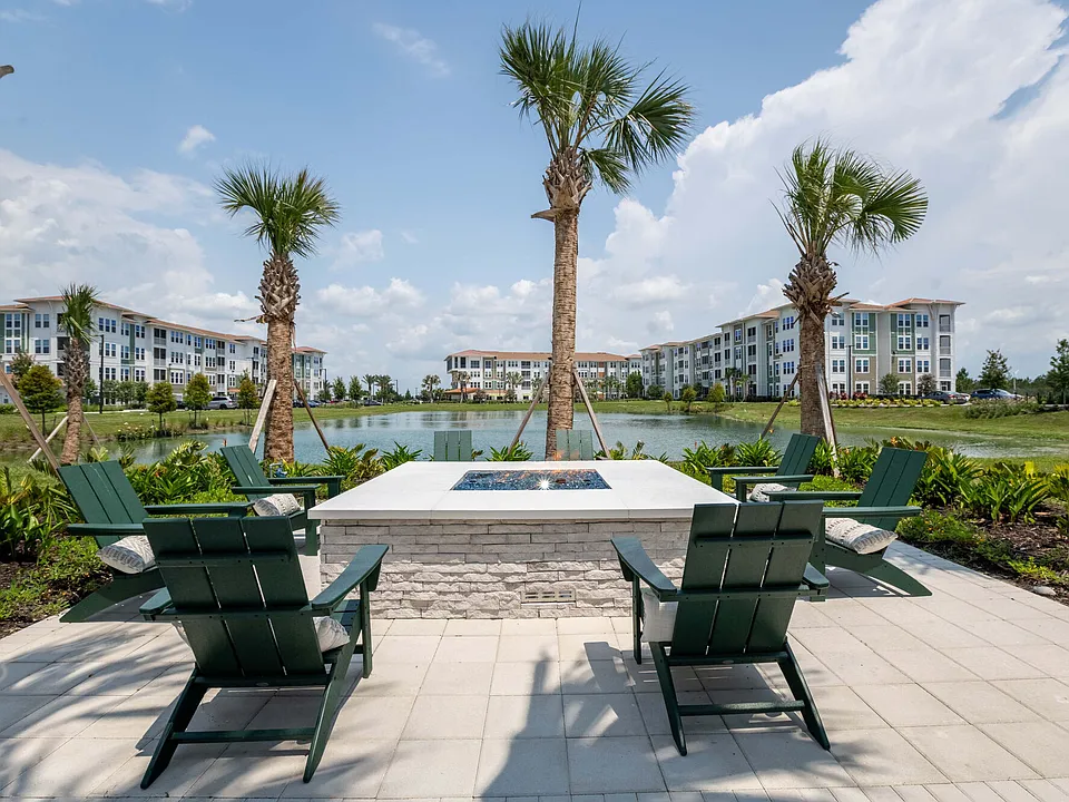 Apex Apopka apartments community photo