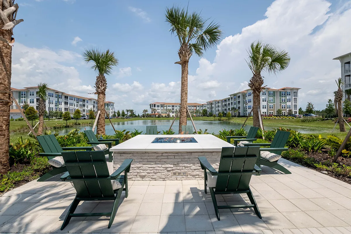 Building Photo - Apex Apopka
