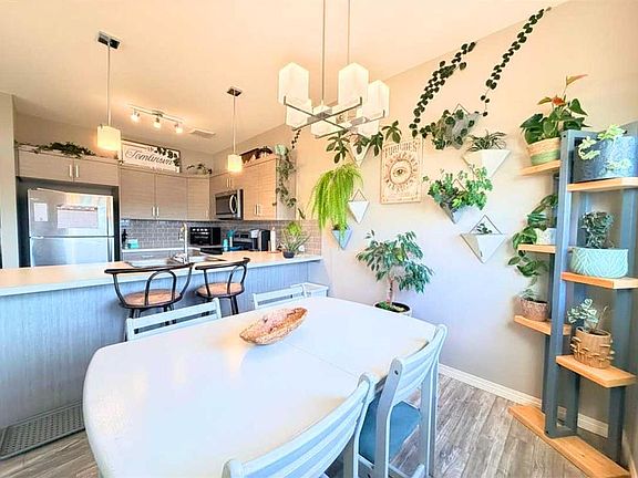 5th image of 112 S Mackenzie Ranch Way