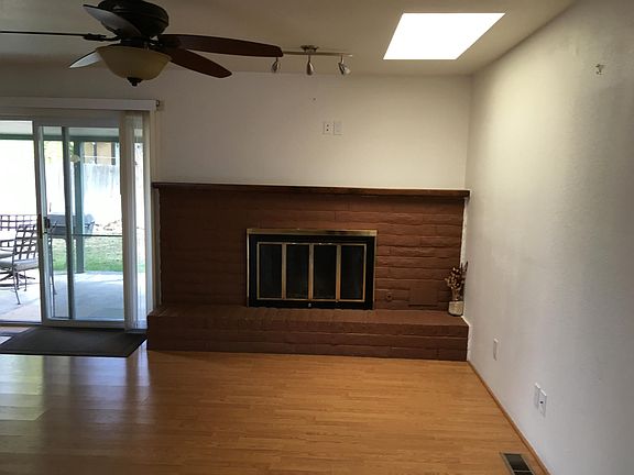 4th image of 491 Bryce Ave