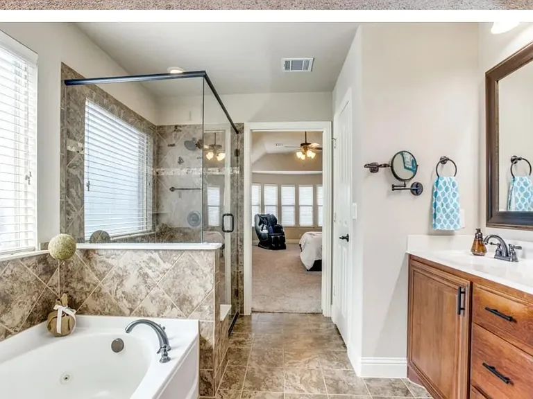 804 Longhorn Dr — Photo 8