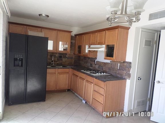 3rd image of 2306 N 10th Ave