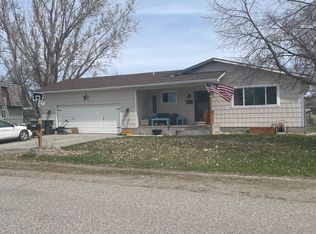 921 Saddle Ln, Billings, MT 59101