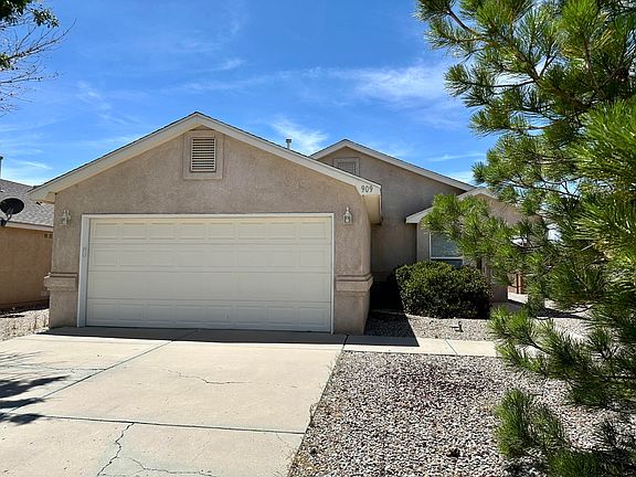 2nd image of 909 Benjamin Dr SE