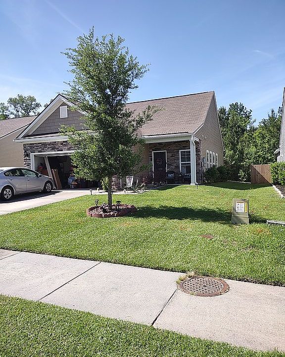 2nd image of 130 Chaste Tree Cir