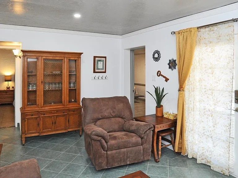 901 W Calle Ramona #1 — Photo 12