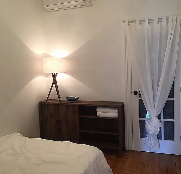 190 Huron St #3R — Photo 6