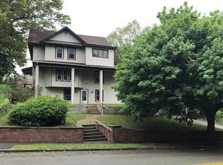 24 Clover St, Worcester, MA 01603