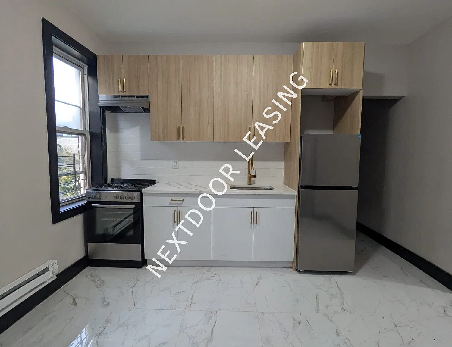 171 MLK Dr — Photo 2
