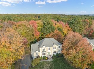 109 Meadow Creek Dr, Dracut, MA 01826