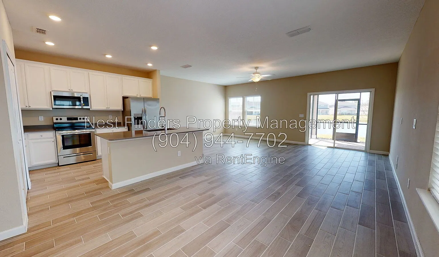 3 bed, 2.5 bath, 1800 sqft, $2,395 — Photo 3