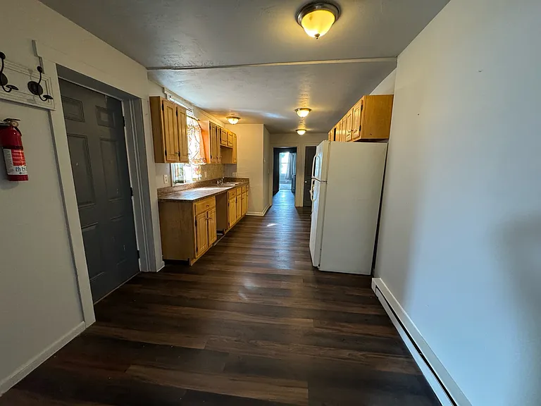 51 S Queen St #1 — Photo 23