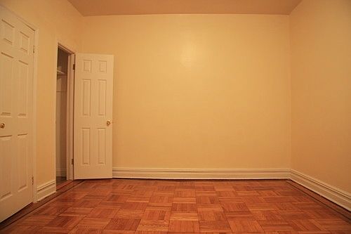 4th image of 18 E 21st St APT F1