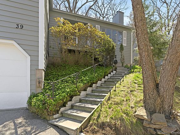 2nd image of 39 Park Road