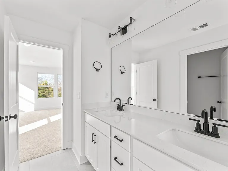 141 Rose Hannah Dr — Photo 23