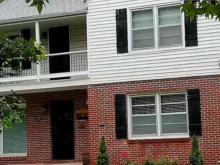 129 N Broadview Ave — Photo 18