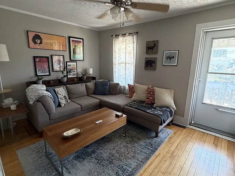 315 Parkdale Ave #B — Photo 4