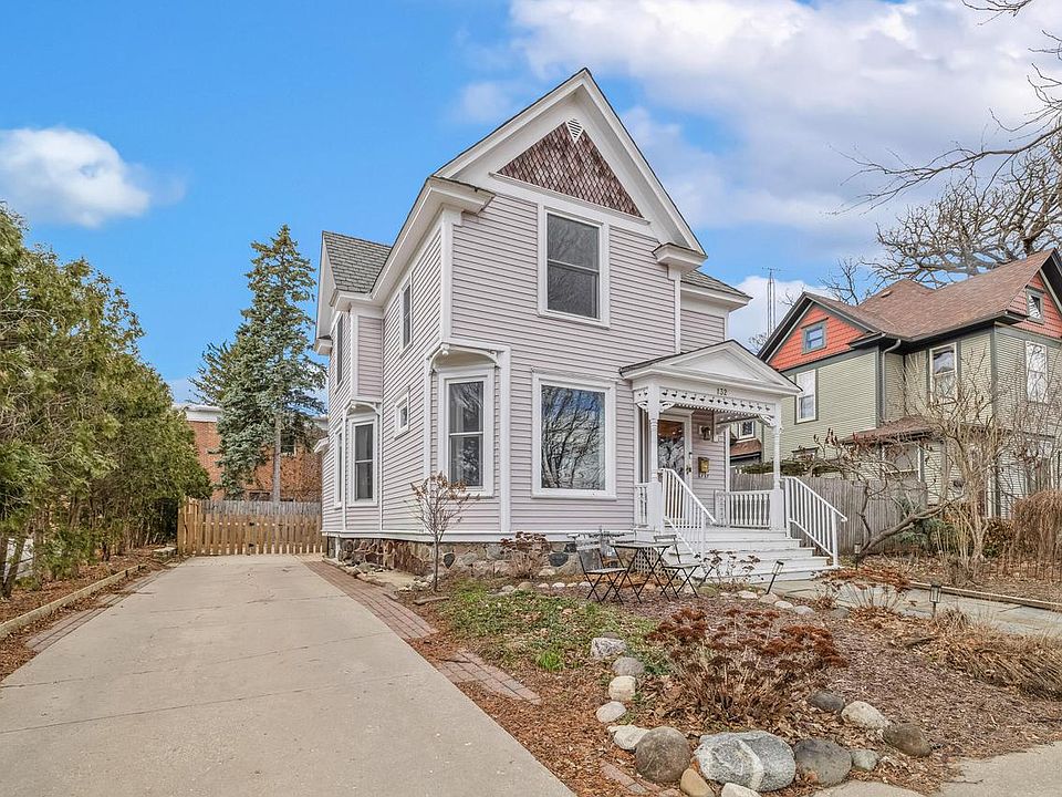 1st image of 132 South 2nd STREET