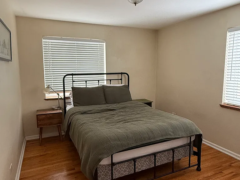 1166 S Jackson St — Photo 45