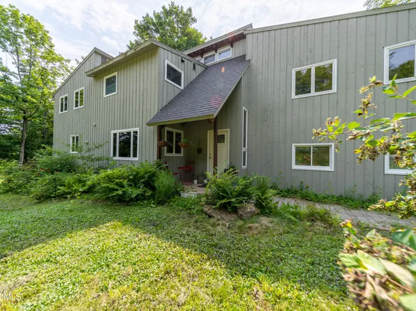 588 Bagdad Road, Florida, NY 13676