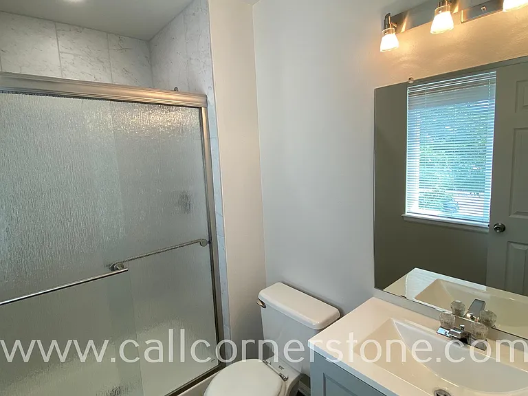 3795 Valley View St — Photo 10