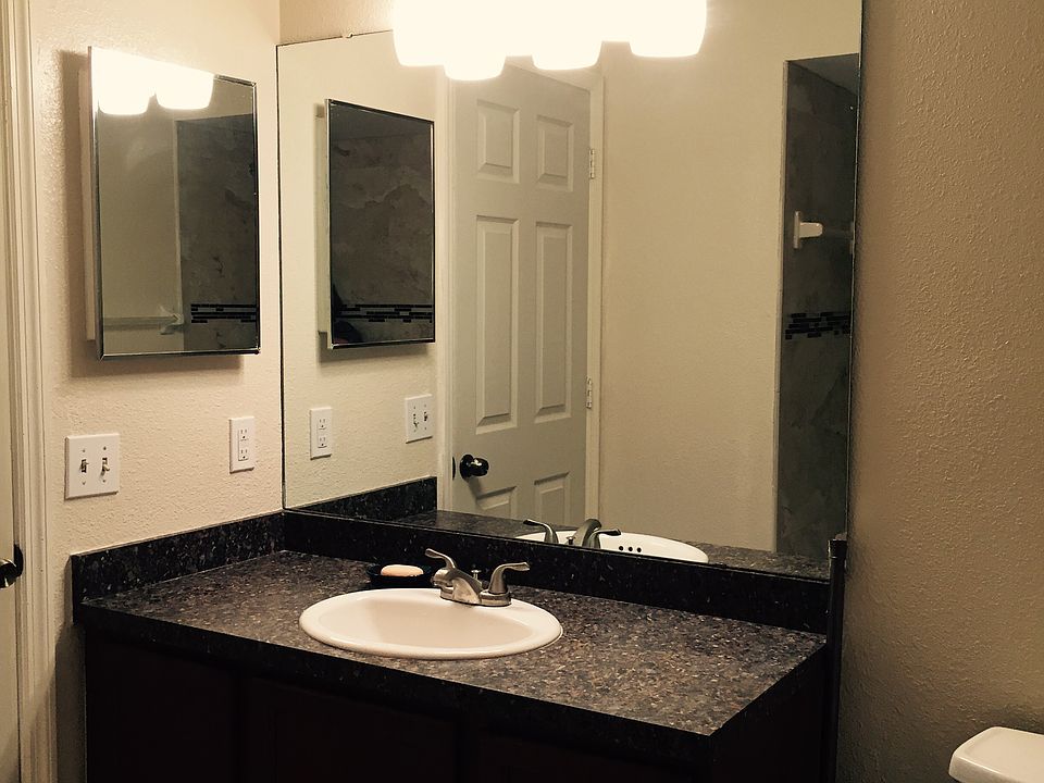 1st image of 3411 Hunt Ln