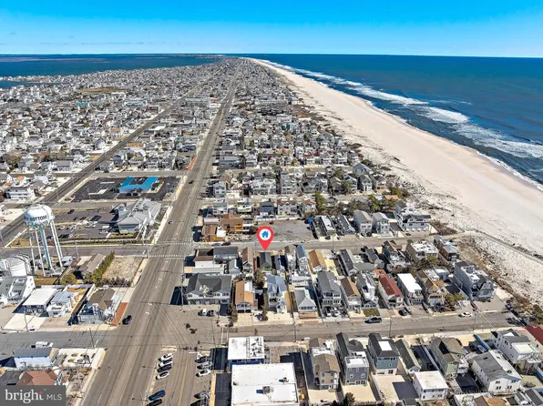 104 E 17th St, Brant Beach, NJ 08008