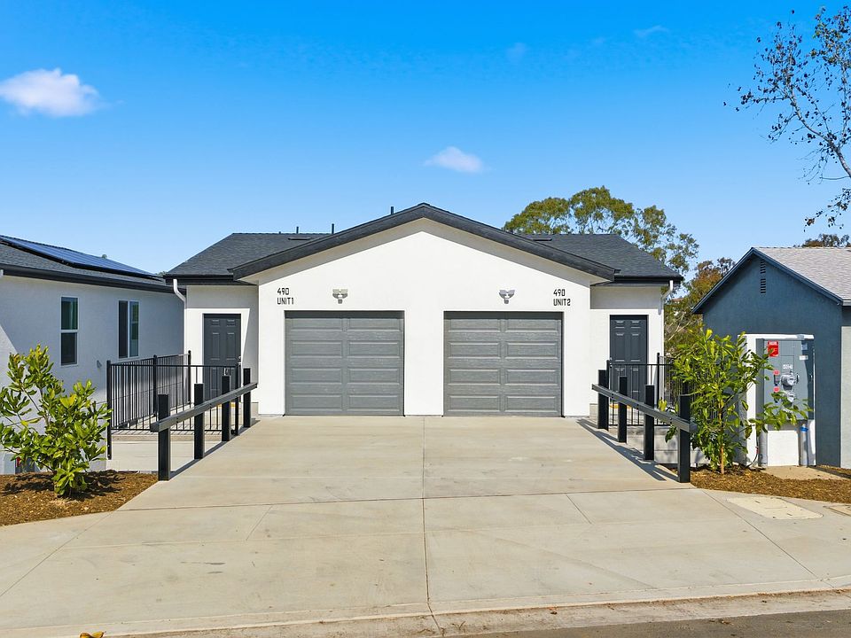 1st image of 490 Lado De Loma Dr #2