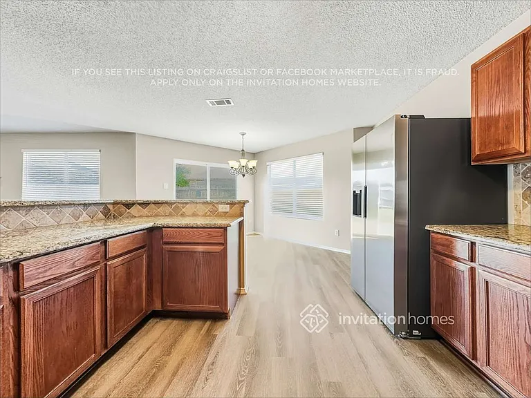 4512 Ashbury Ln — Photo 8