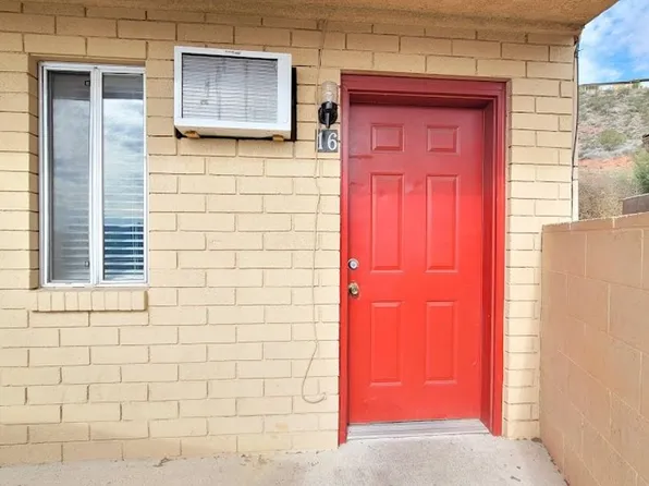 OPA, 531 N Bluff St APT 16, Saint George, UT 84770