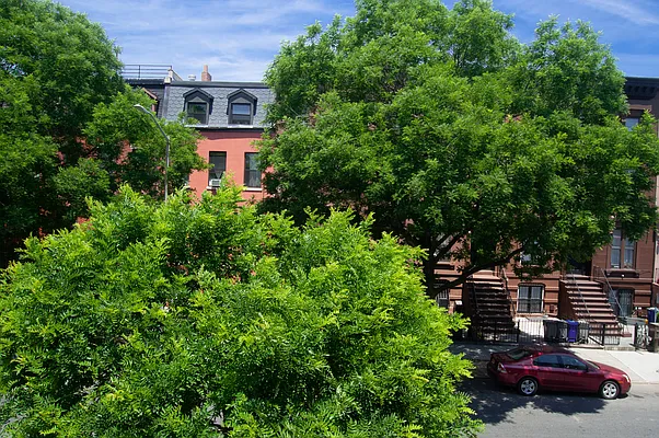 Rented by Loftey LLC | media 18