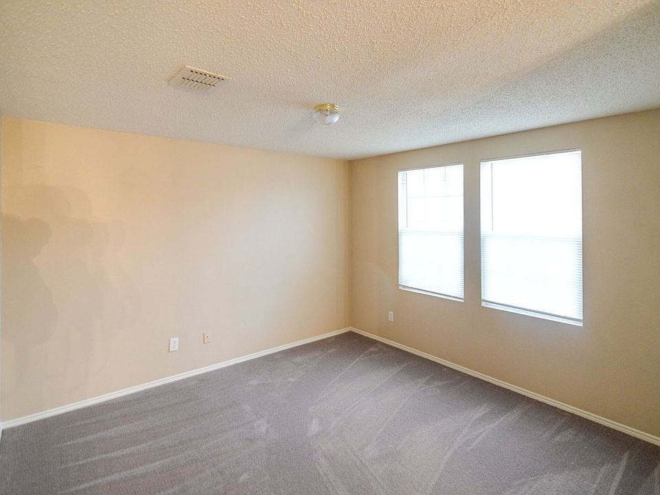 1st image of 1508 Honey Bee Ln