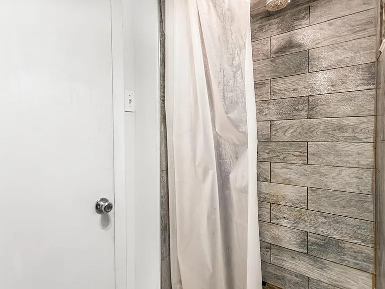 412 Warburton Ave #3 — Photo 4