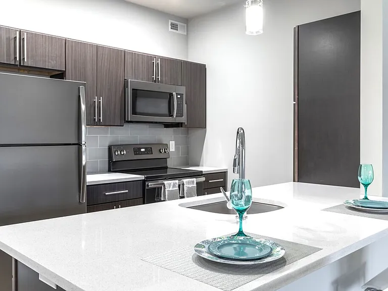 Solara Luxury Apartments — Photo 52