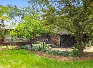 2549 Hawthorne Ave, Westchester, IL