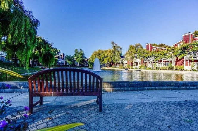 25 Marina Lakes Dr — Photo 12