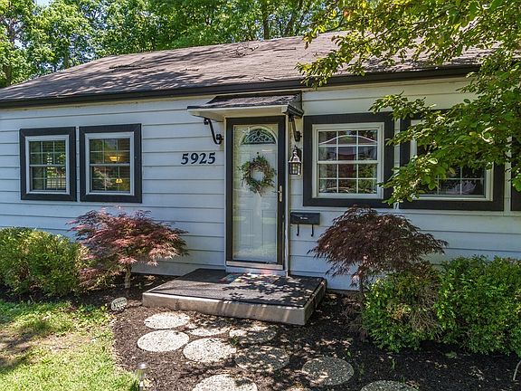2nd image of 5925 Kingsley Dr