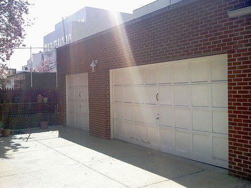 2nd image of 2570 38th St