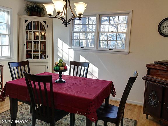 5th image of 1428 Catlyn Pl