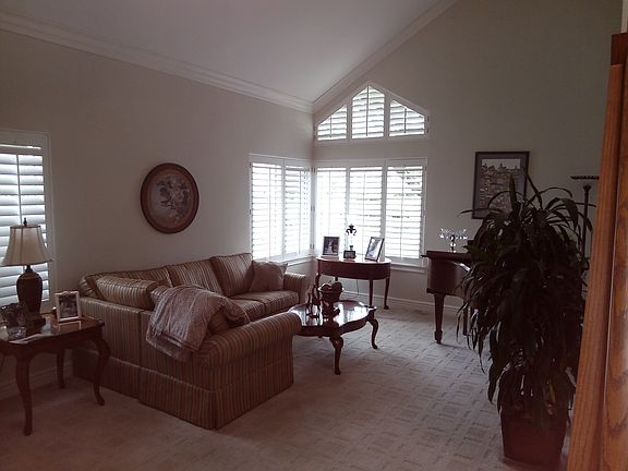 4th image of 1422 S Sunrise Cir