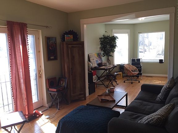 3rd image of 2701 N Richmond St #2
