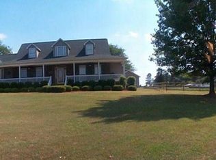 820 Saint Pauls Church Rd, Gilbert, SC 29054