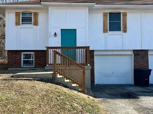 345 N Gilbert St, Independence, MO 64056