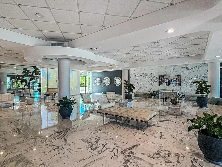 5055 Collins Ave #3K — Photo 30