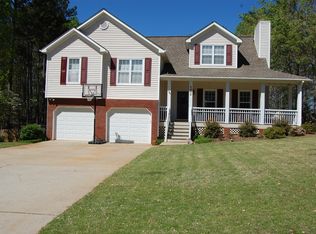 5924 Seven Oaks Dr, Powder Springs, GA 30127