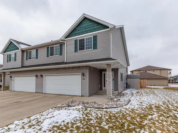 2785 Umber Ct S, Fargo, ND 58104