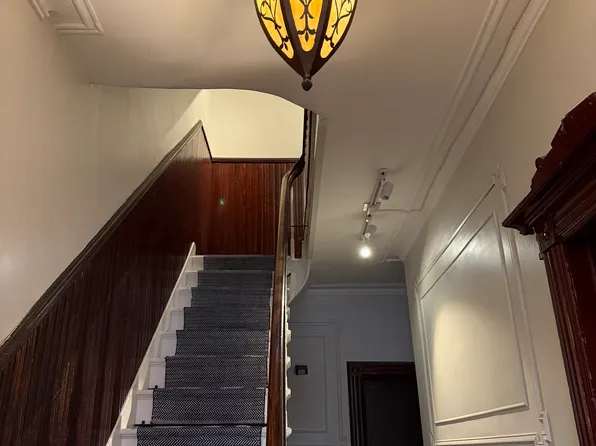 360 8th Street image 8 of 9