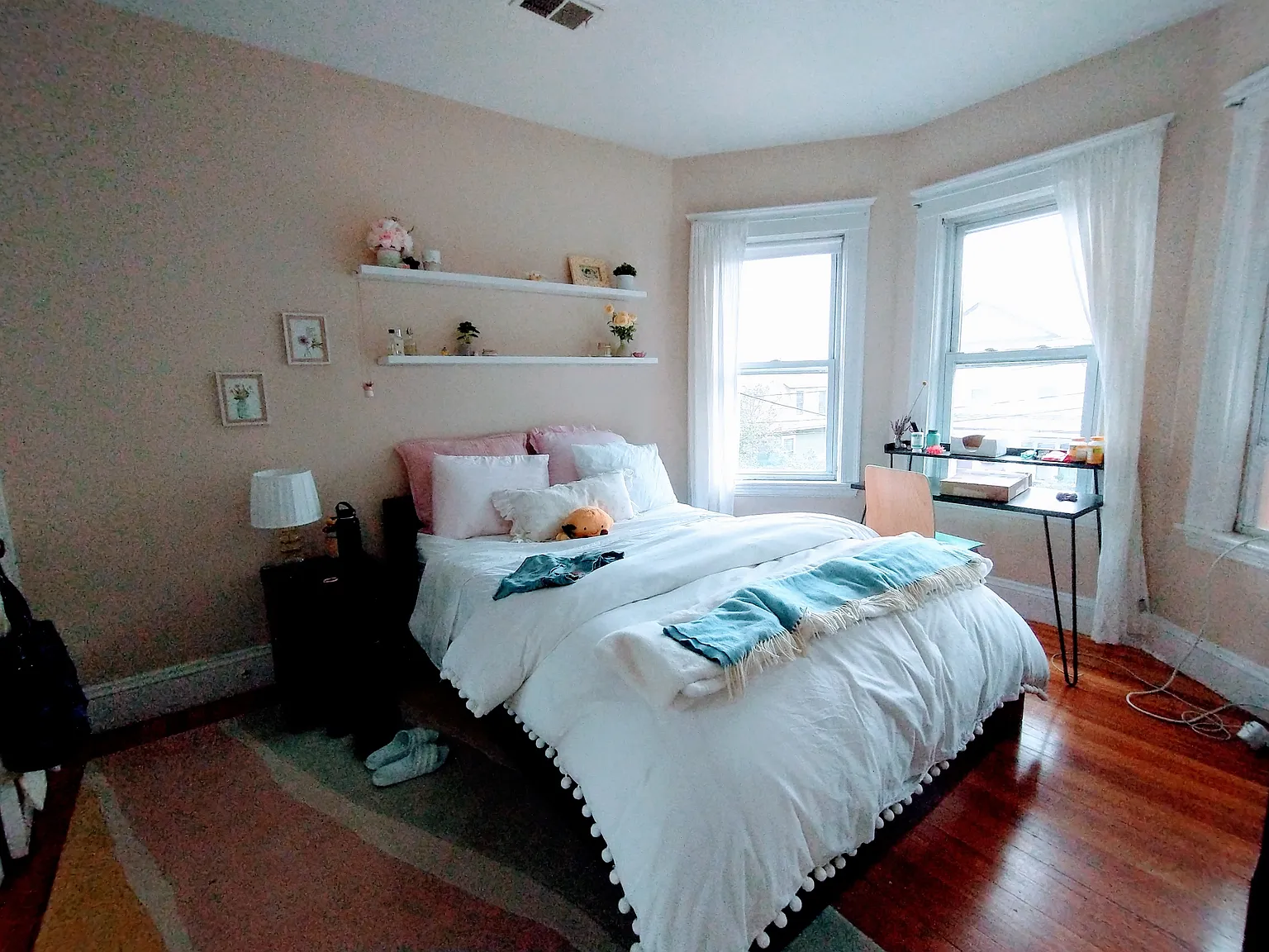 4 bed, $5,600 — Photo 3